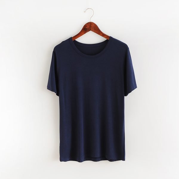 hanging t-shirt in navy blue